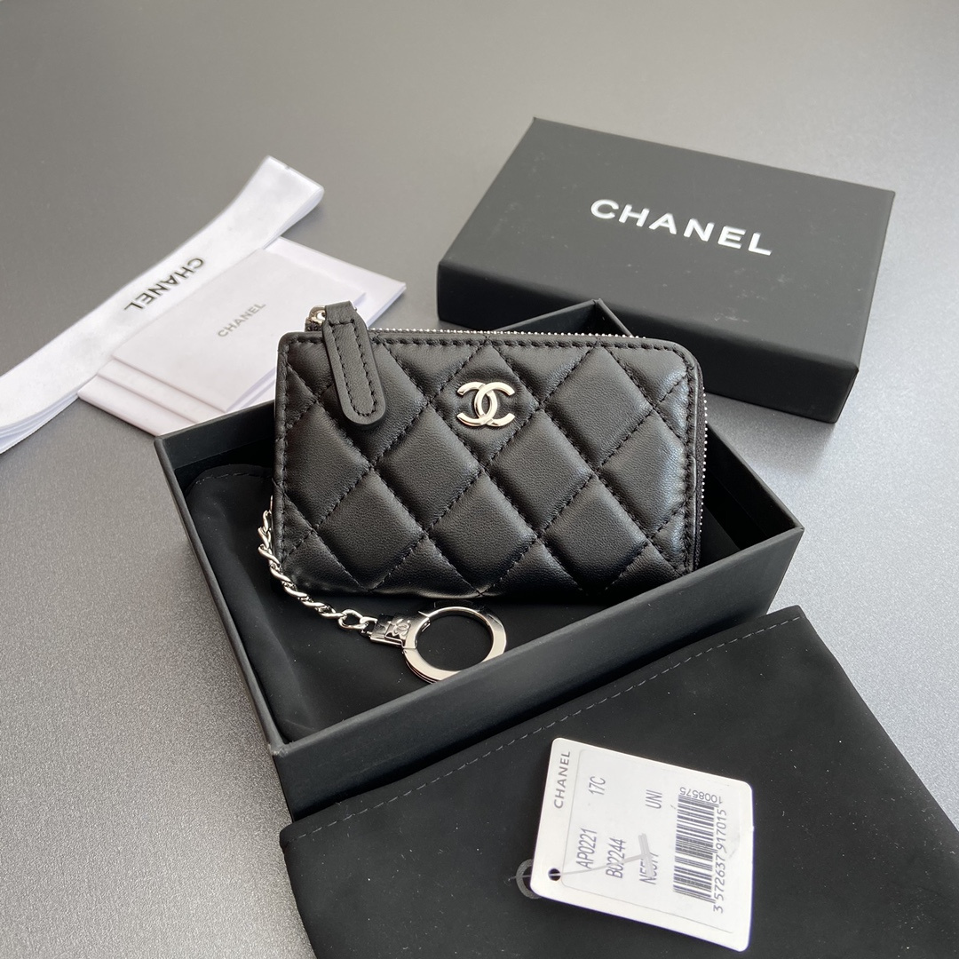 CHANEL 24K_Black