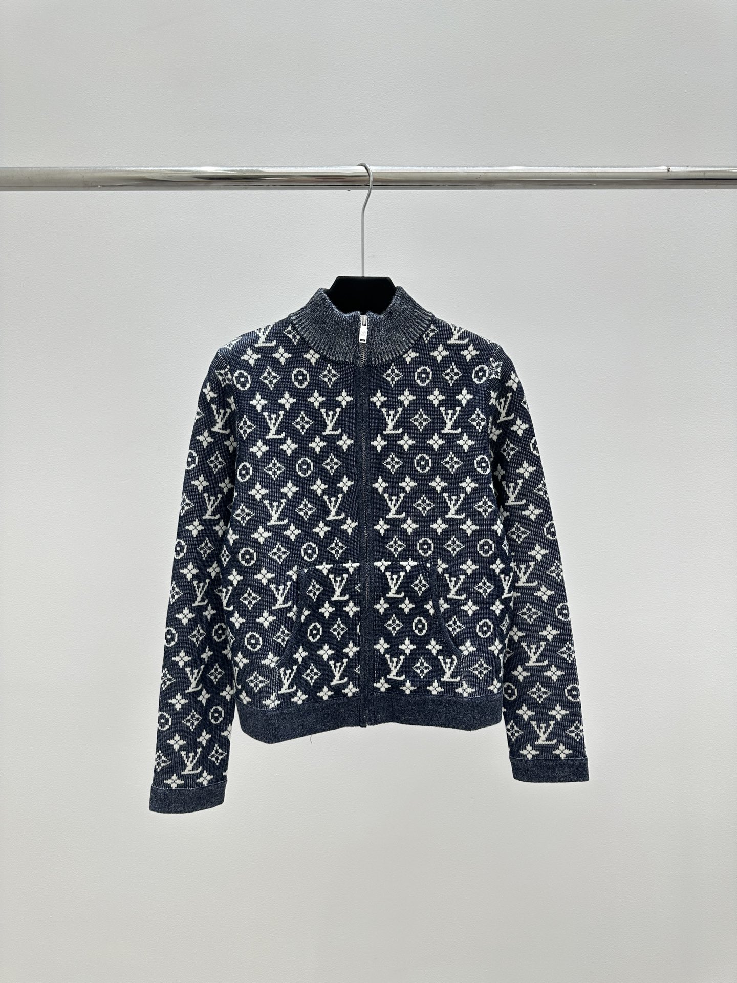 LV cardigan_Blue