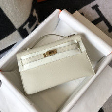 HERMES mini kelly pouchette_white