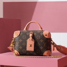 LV  Petite Malle Aouple_Pink