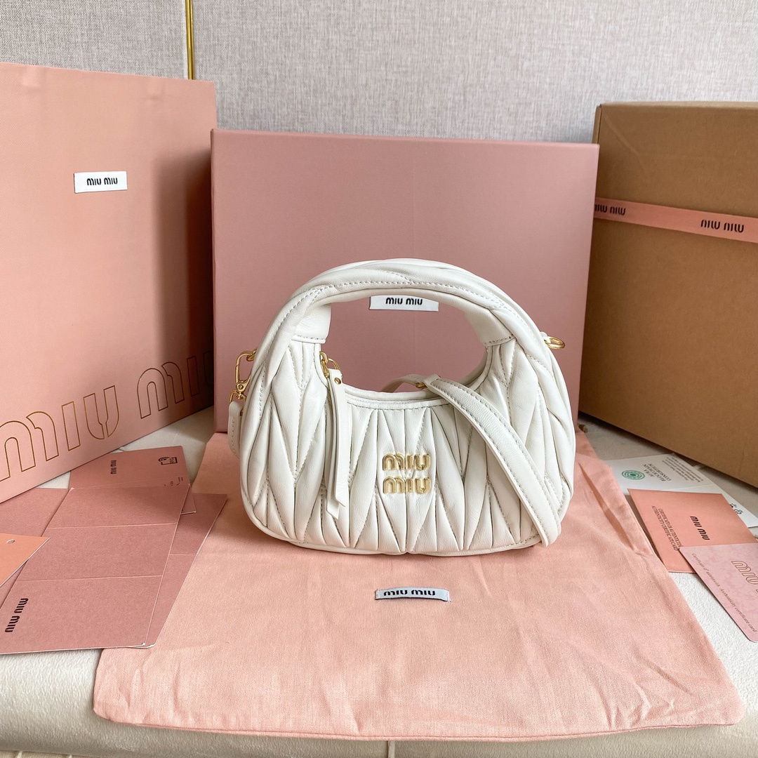 Miu Miu  Matelasser(18cm)_white