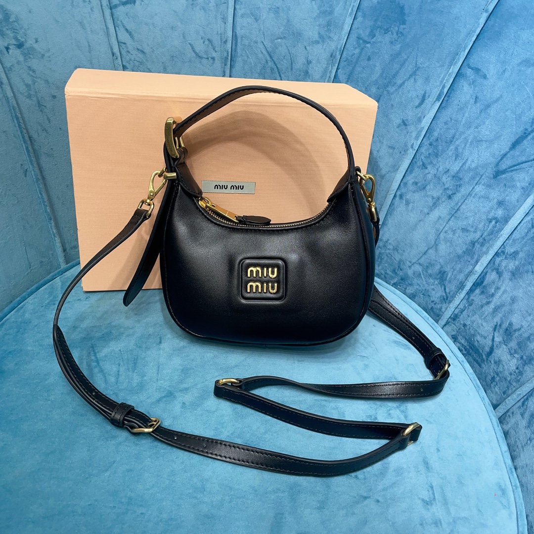 Miu Miu  hodo_black