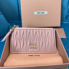 Miu Miu  pocket wallet_pink