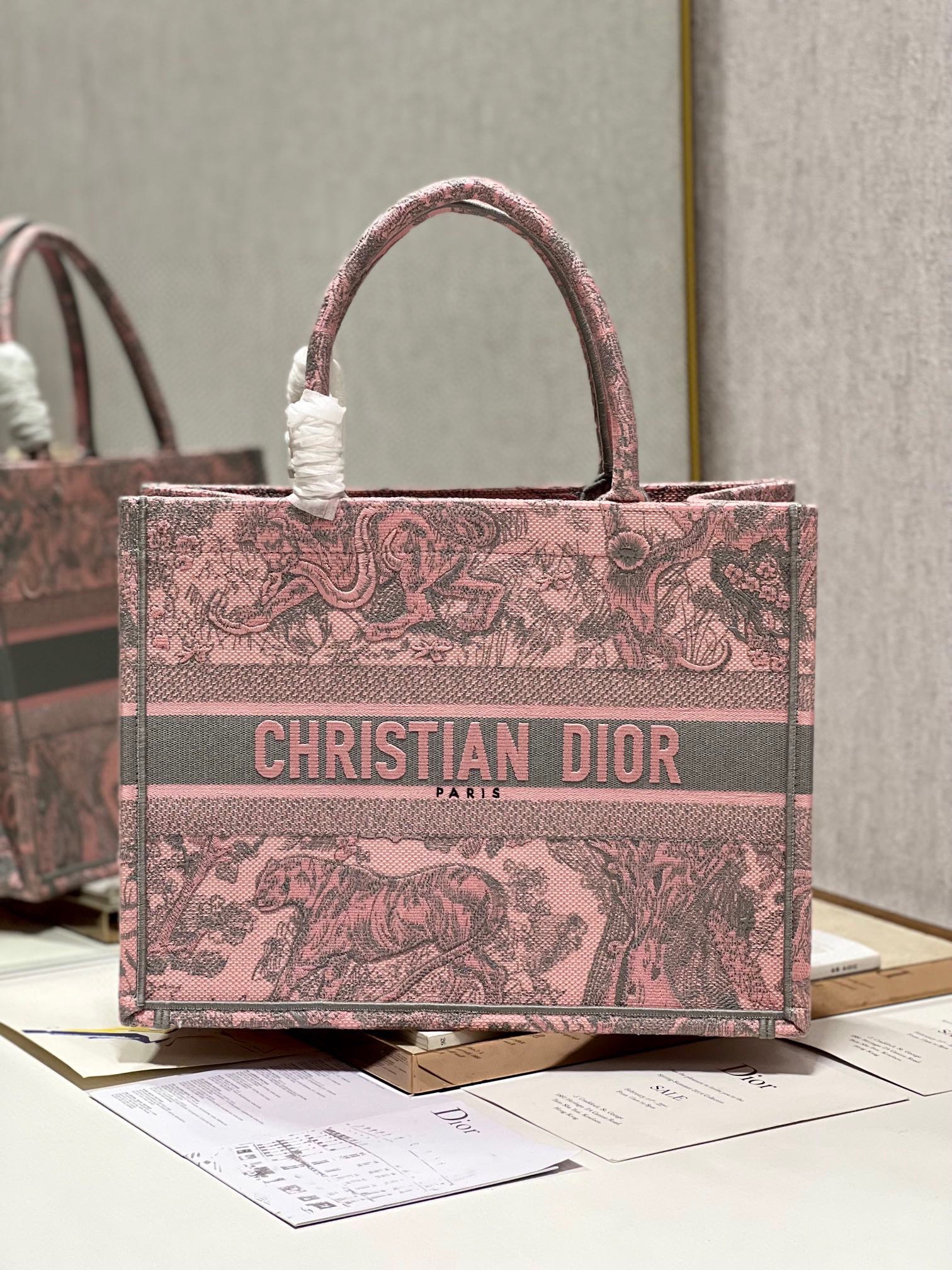 Dior Book Tote_pink