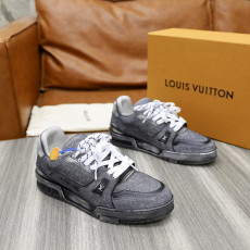 LV_Sneakers_Grey