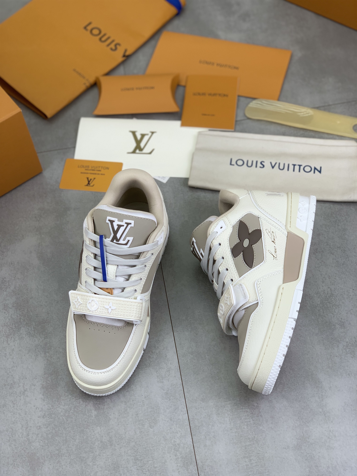 LV_Sneakers_Brown