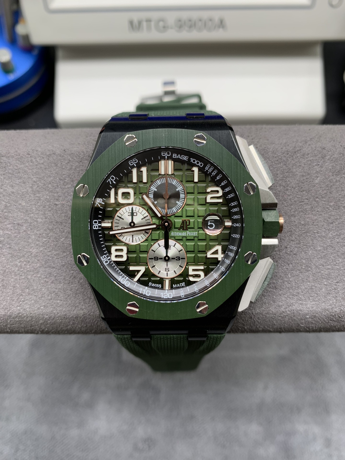 Audemars Piguet_Royal Oak Offshore_Green