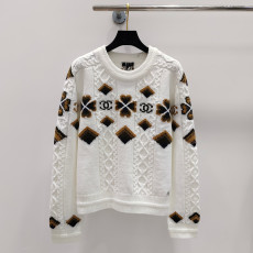 Chanel Sweater_white