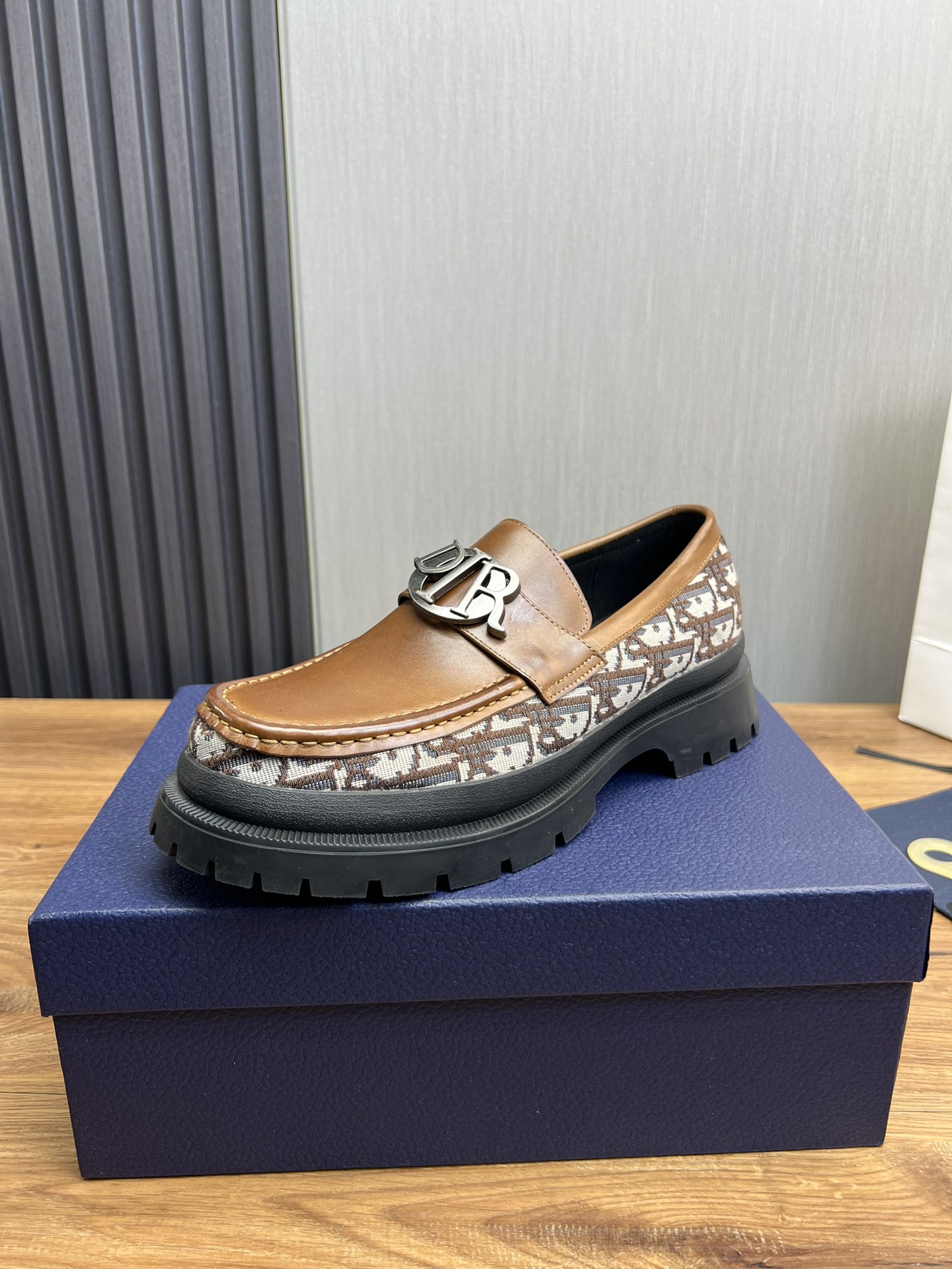 Dior_Loafer_Brown