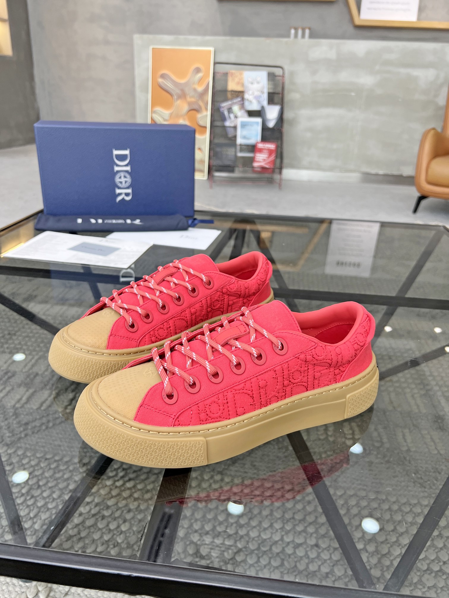 Dior_Sneakers_Red