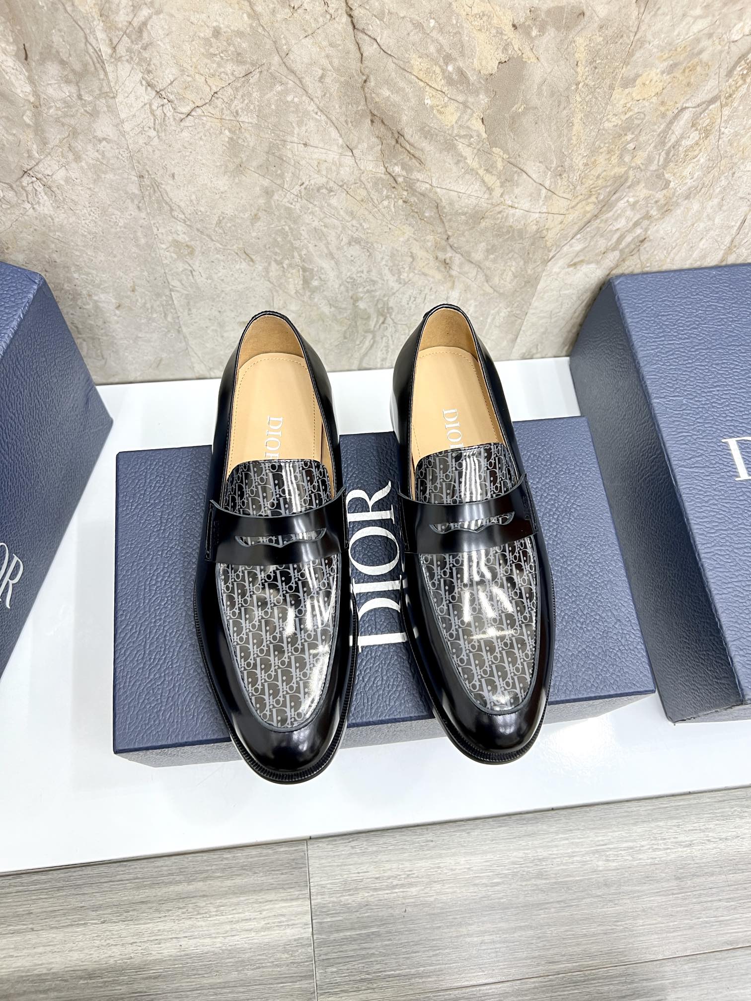 Dior_Leather Shoes_Black