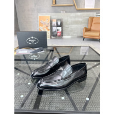 Prada_Leather Shoes_black