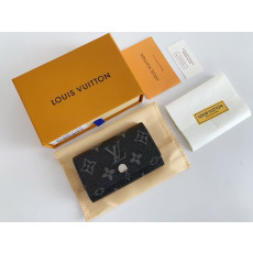 Louis Vuitton_Black