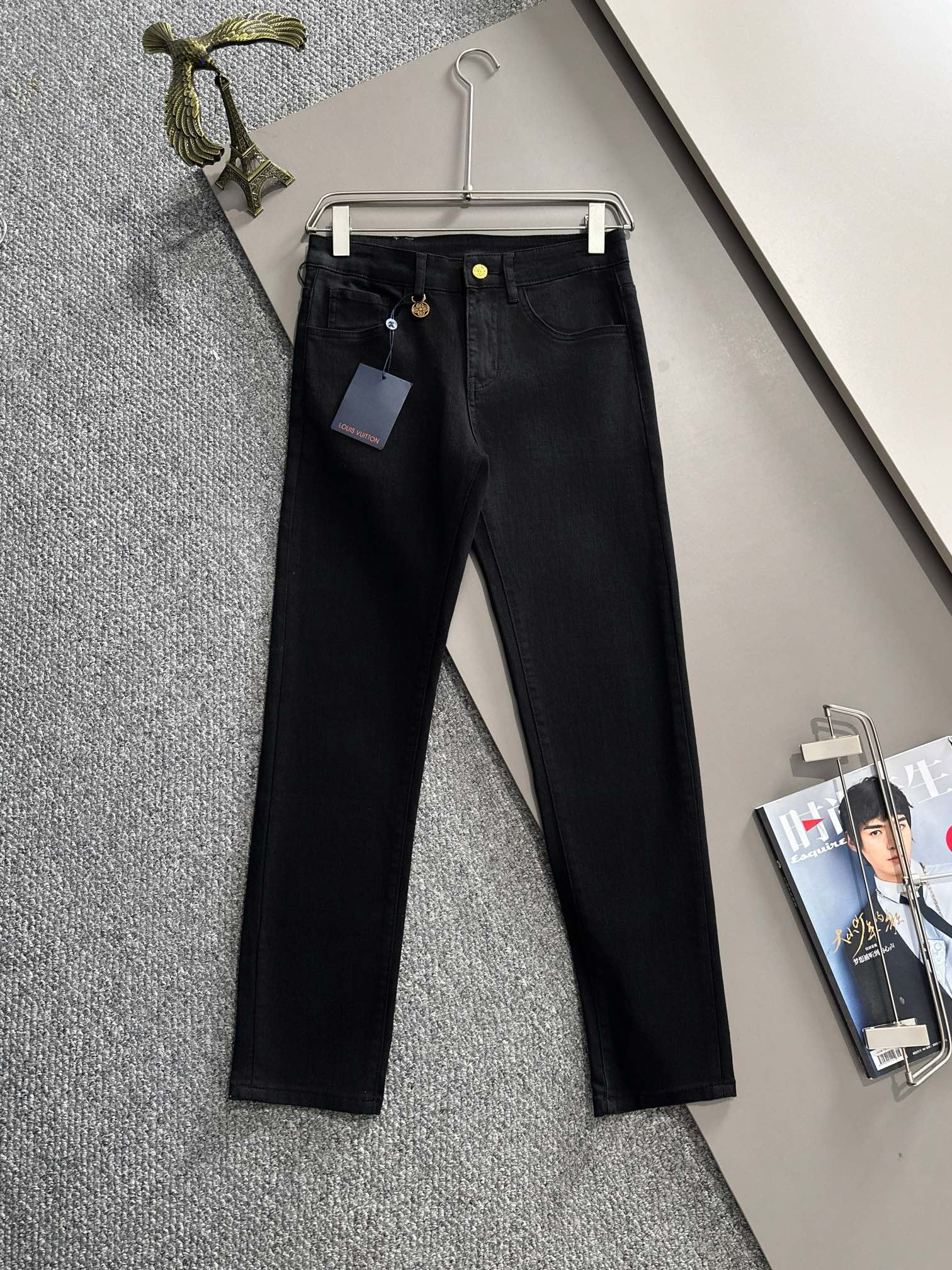 Louis Vuitton_JEANS_BLACK