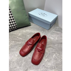 Prada Sneakers_red