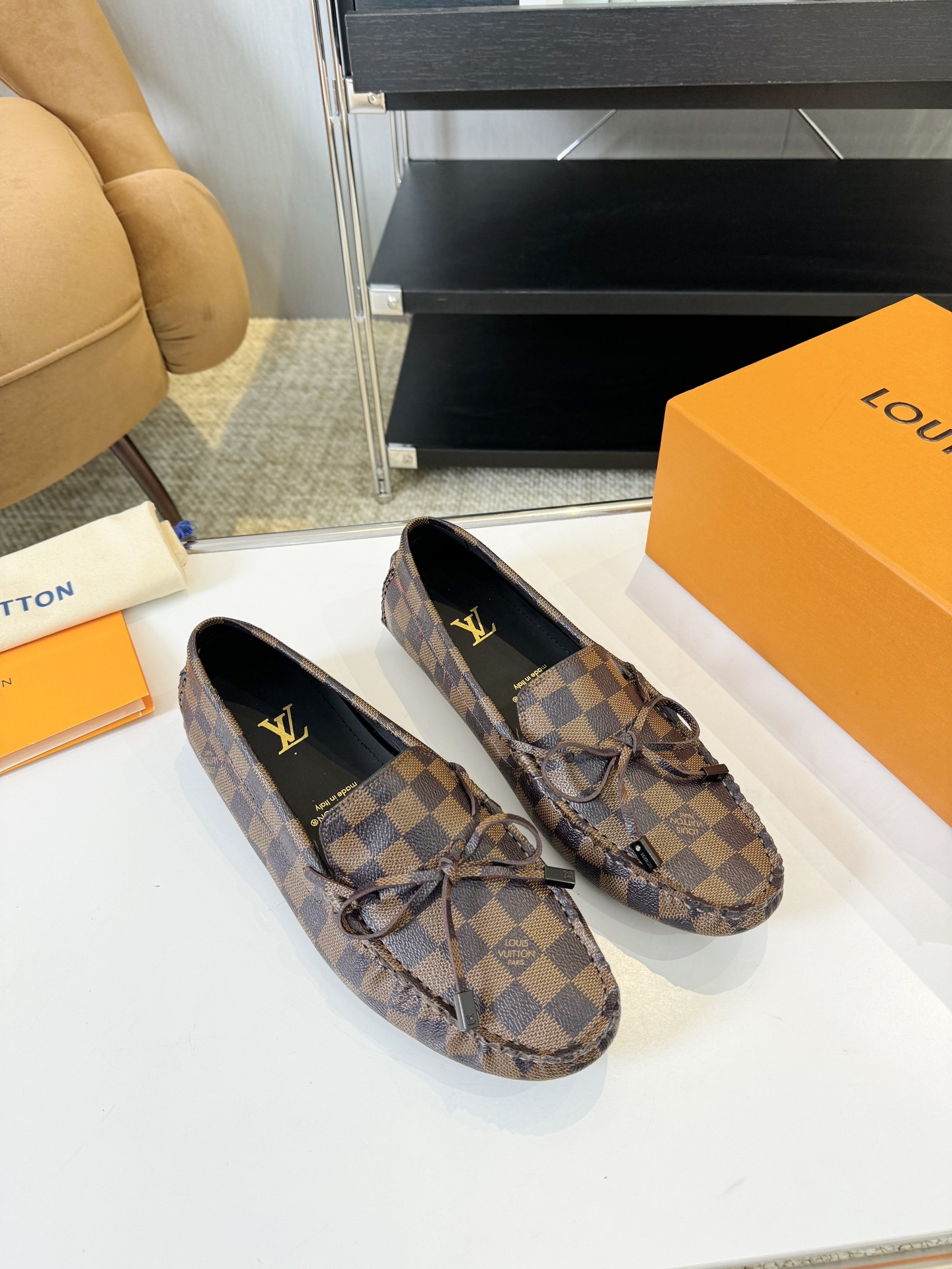 LV Sneakers_Brown