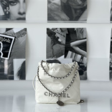 CHANEL 22 MINI BAG_white